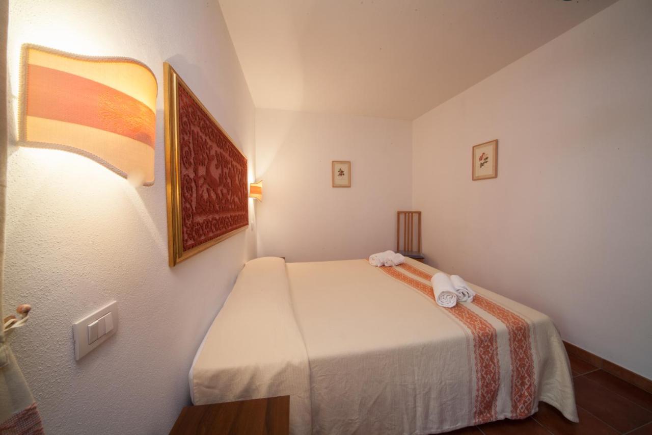 Affitta Camere Casa Delle Rose Villanova Monteleone Bagian luar foto
