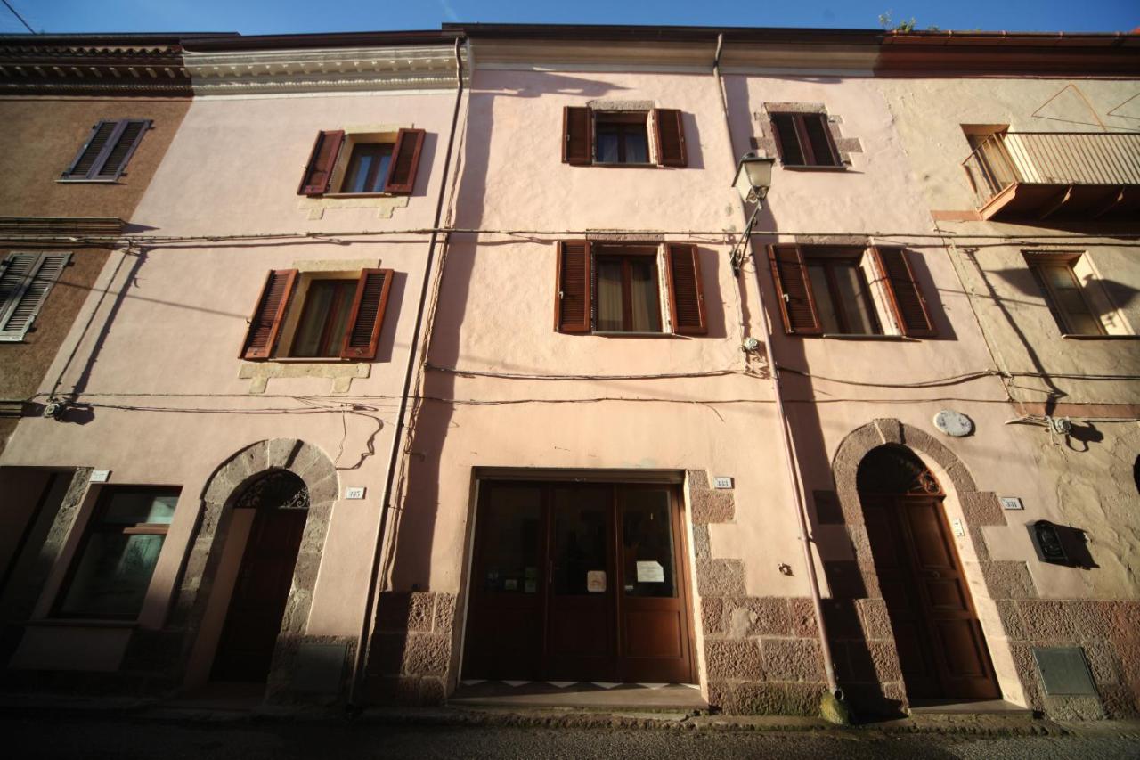 Affitta Camere Casa Delle Rose Villanova Monteleone Bagian luar foto